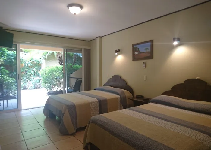 Hotel Mangaby Playa Hermosa (Guanacaste)