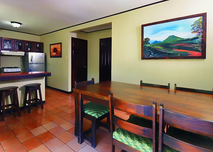 Mangaby Playa Hermosa (Guanacaste)