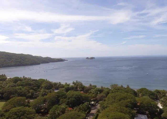 Mangaby Playa Hermosa (Guanacaste)